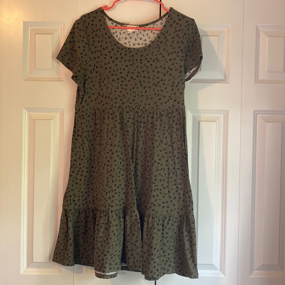 Women’s dress